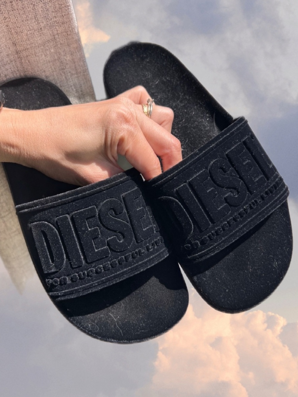 Never worn Diesel Black Logo Sa-mayemi Slide Sandals 38